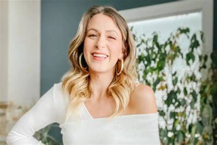 Ashley Anderson Age, Net Worth, Boyfriend, Bio, Wiki, 5 Best Photos