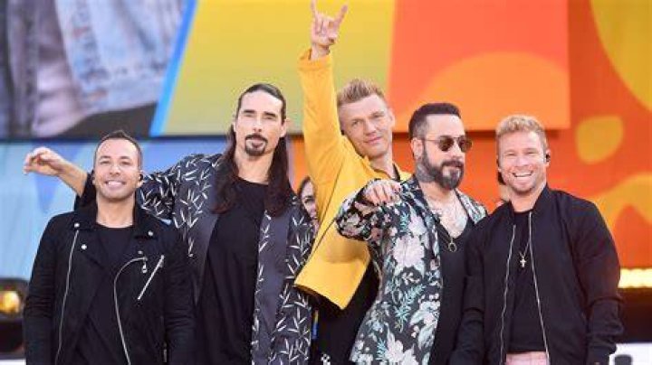 Backstreet Boys show off kids in adorable 'No Place' music video