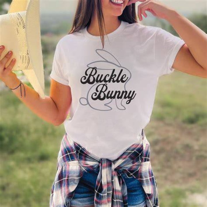 BUCKLE BUNNY TEE Travelin' Babe Cave