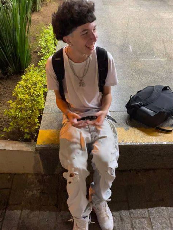 fluffy edgar us drip y2k moda outfit Edgar, Photo Poses, Bae
