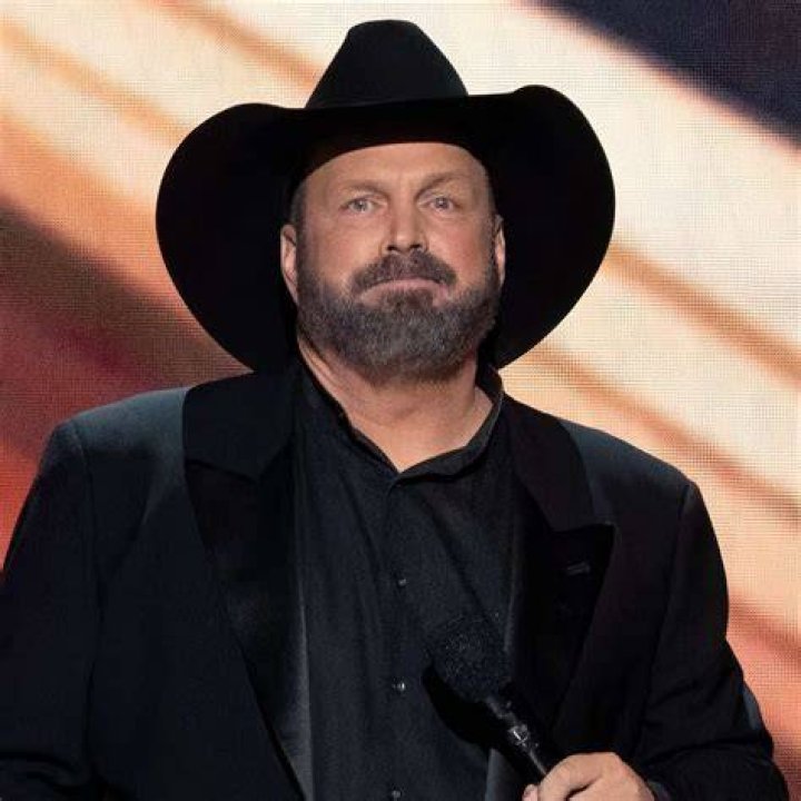 Garth Brooks Is Opening a Nashville Bar Named After His Song 'Friends