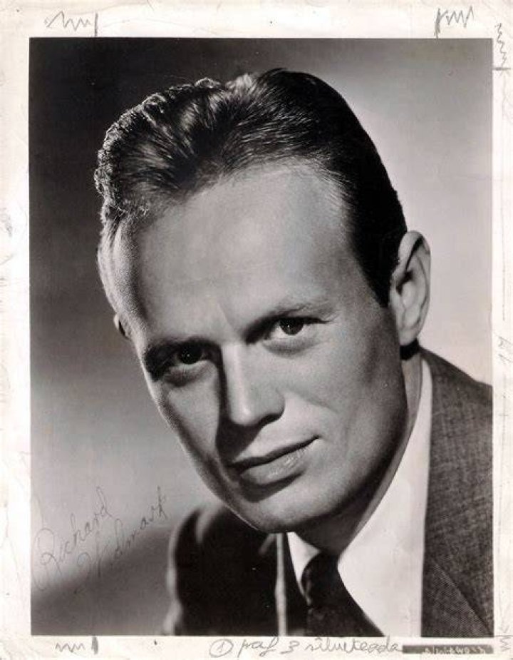 How tall is Richard Widmark?