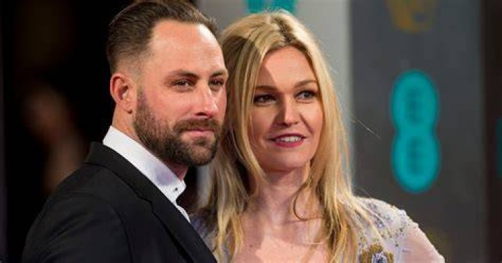 Julia Stiles marries fiance Preston J Cook in Seattle Daily Mail Online