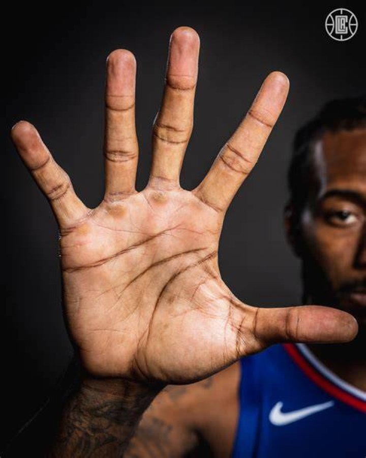 Kawhi Leonard Hands The Claw&rsquo;s Measurements + Biggest in NBA History