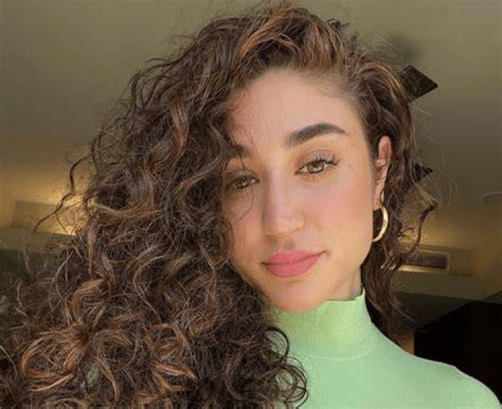 Leana Deeb Wiki (TikTok Star), Biography, Age, Husband, Parents