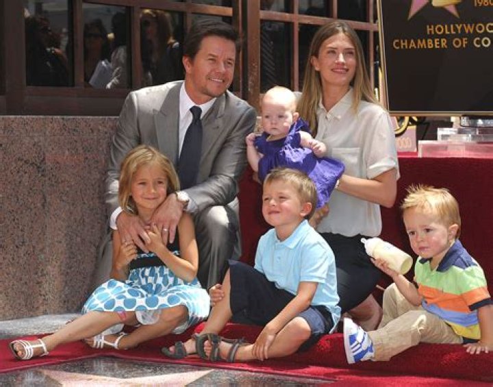 Mark Wahlberg Wiki , Age , Famille et Carri&egrave;re 1200Artists Magazine