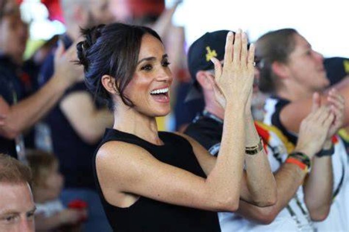 Meghan Markle dazzles crowds in skinny jeans and towering heels HELLO!