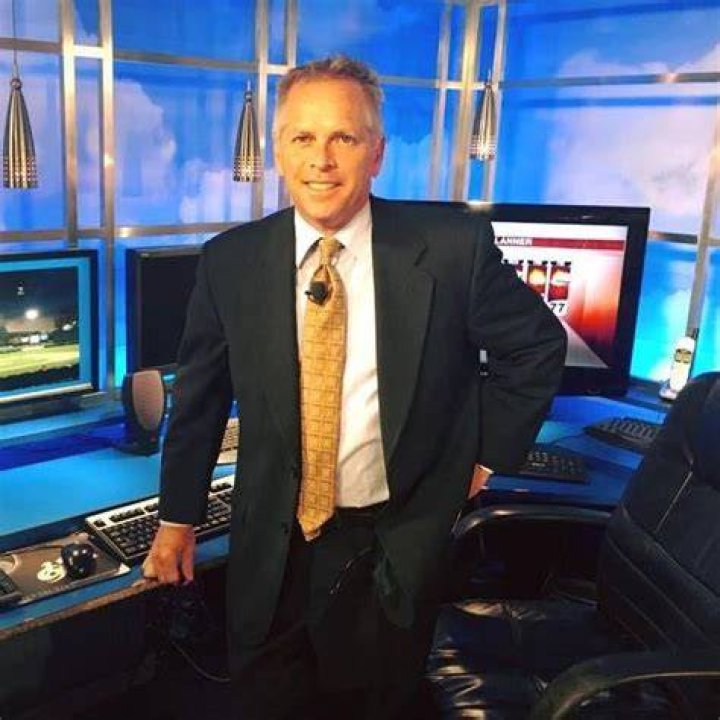 Meteorologist Neal Estano leaving WNYT NewsChannel 13