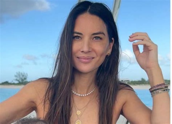 Olivia Olivia munn bikini, Olivia munn, Bikini clad