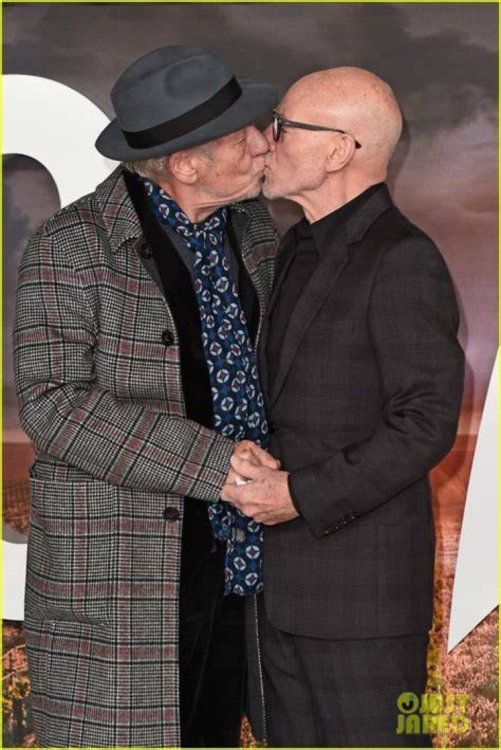 Patrick Stewart, Ian McKellen Kiss on Red Carpet 5 Reasons They Have Best Bromance ABC News