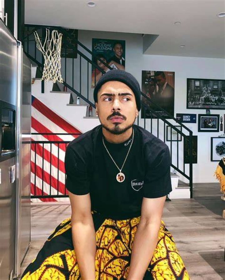 Pin on quincy brown.
