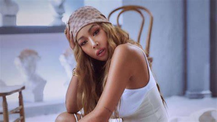 Top 11 Pics Of Jessi Smiles With Her Husband Celebritopedia