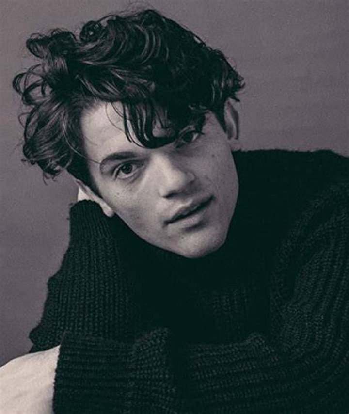 Understanding Edward Bluemel's Face Condition: A Deep Dive