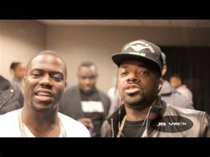 X Clowns Jermaine Dupri's Super Bowl Halftime Performance Outfit